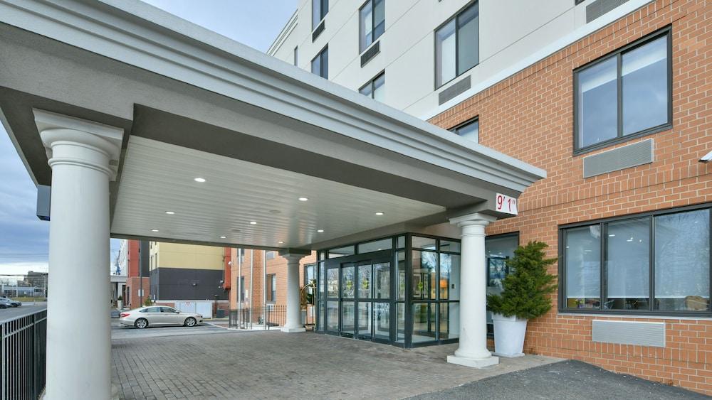 Holiday Inn Express Staten Island West, An Ihg Hotel New York Exterior photo