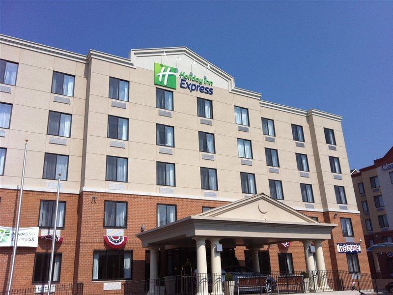 Holiday Inn Express Staten Island West, An Ihg Hotel New York Exterior photo